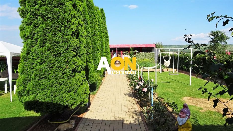 Casa cu 1064 mp teren, ideala pentru pensiune - Poză 5