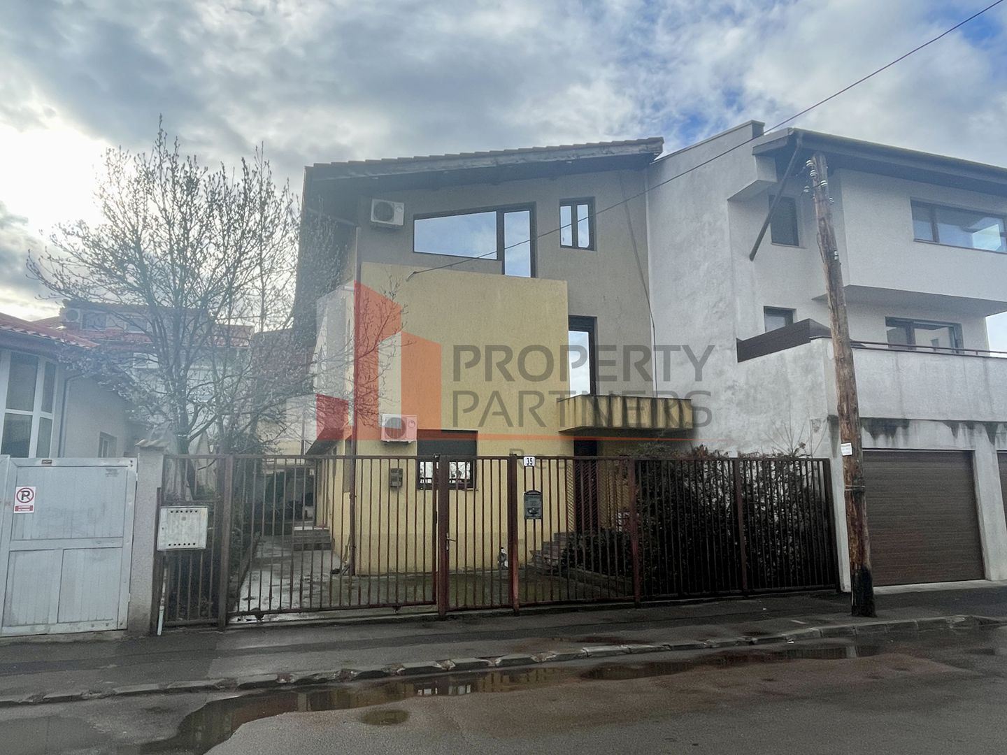 Vila zona 1 Mai/Domenii/Expozitiei - Poză 1