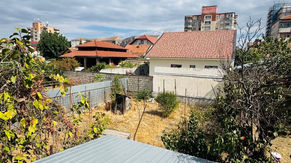 Casa singur in curte Cantemir 411mp teren - Poză 1