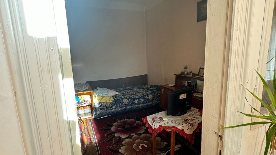 De vânzare  casă situată pe strada Mihail Sadoveanu - Poză 9