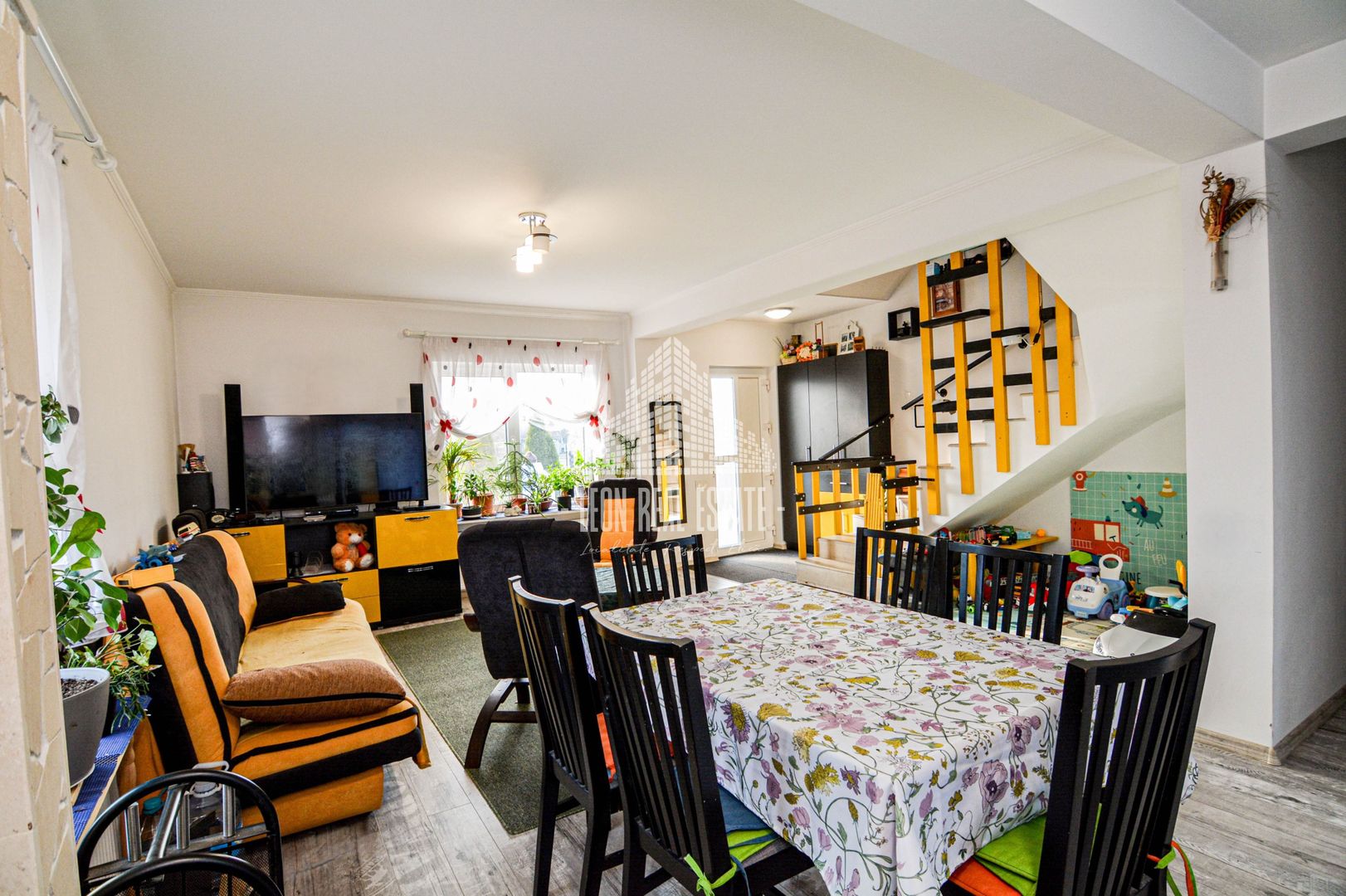 Casa de tip Duplex complet mobilat și utilat, în Gilau, zona RAR - Poză 2