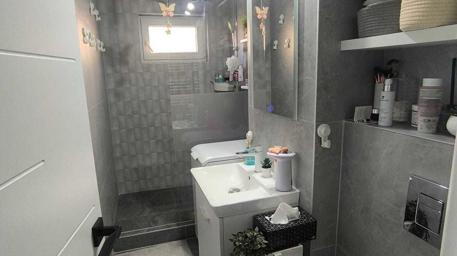 Sagului-Dambovita | 3 Camere | Decomandat | Etaj Intermediar | Boxa la subsol. - Poză 7