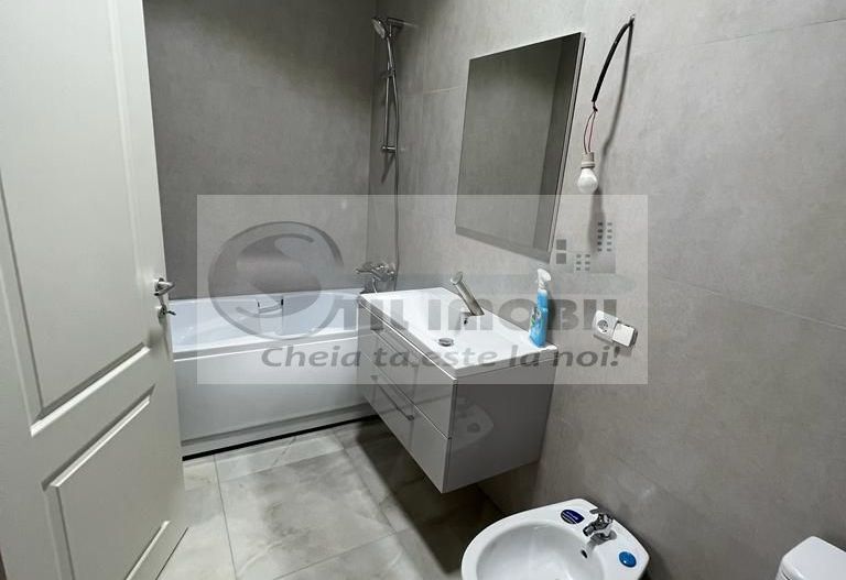 Apartament 4 camere - 85mp - Pacurari -Alpha Bank - Poză 4