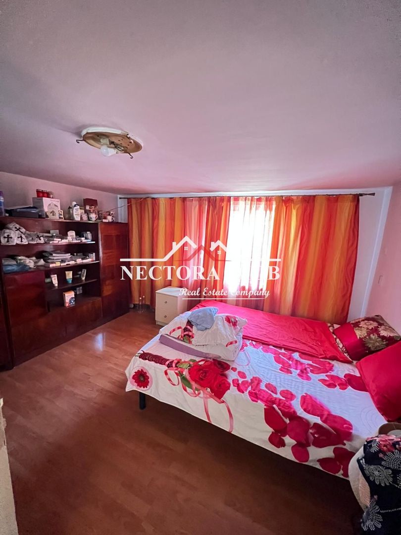 NECTORA IMOB-Casa 5 camere, 2 bai, 2 terase, 180 mp, Episcopia,Utilata - Poză 2