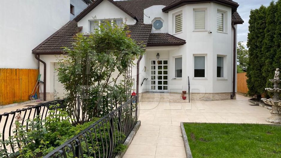 Inchiriere casa individuala, Hotel Belvedere - Poză 1