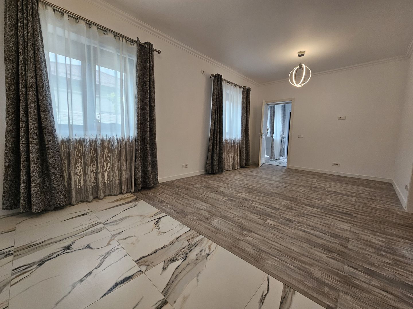 NOU -Casa la cheie sos Chitilei / blvd Laminorului - Poză 9