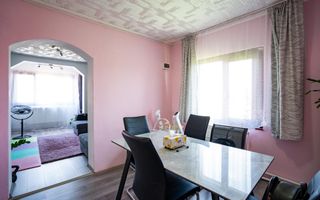 Apartament la casa cu curte proprie pe Ion Bogdan - Poză 2