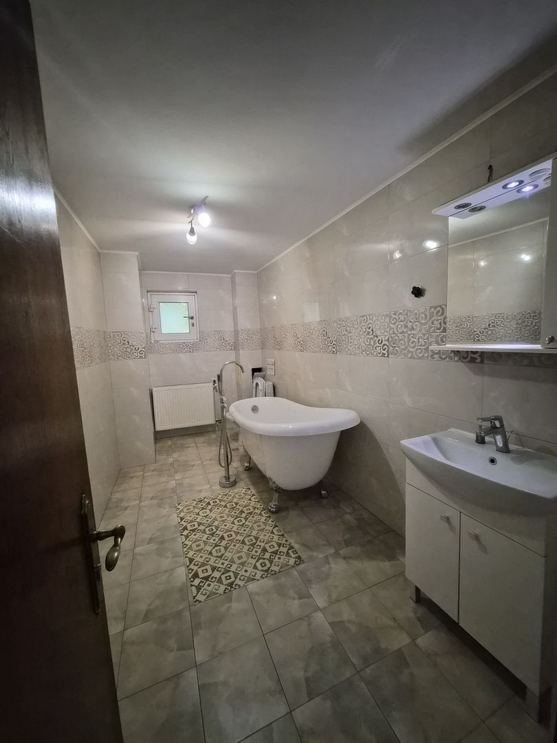 De vânzare Vilă individuala 11 camere curte proprie Parcul Carol - Poză 28