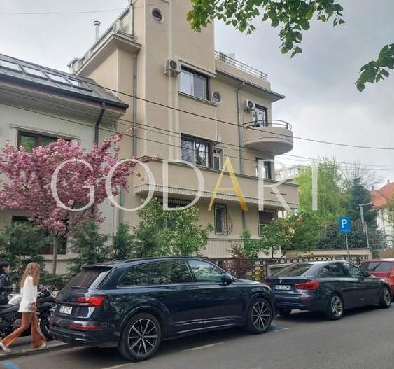 Penthouse cu terasă și vedere către parc | Vilă Art Deco–Bauhaus - Poză 21