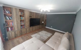 Apartament 3 camere decomandat cu centrala - Poză 2