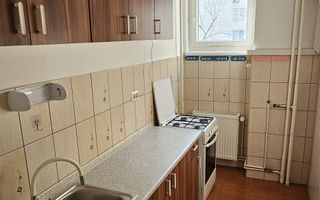 Garsoniera renovata 35 mp/ Metrou 1 decembrie la 3 minute - Poză 6