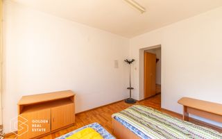 Cladire cu 24 camere, langa Castelul Regal Savarsin - Poză 11