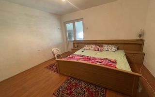 Casa cu 2 apartamente zona Mehala - Poză 12