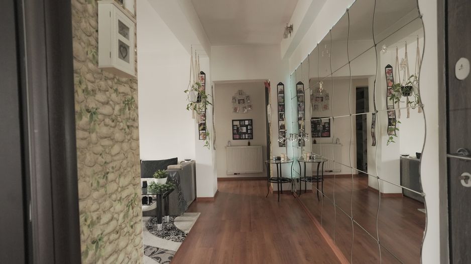 Apartament De 3 Camere Cu Gradina Mobilat Si Utilat - Poză 5