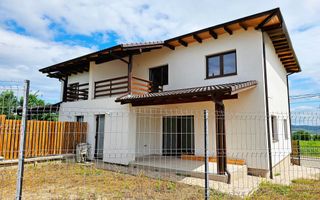 1/2 Duplex, 4 camere, 449 mp teren, asfalt, toate utilitatile, Cetate - Poză 1