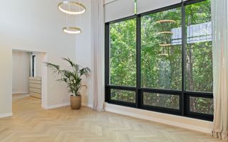 Vila superba la liziera padurii | Iancu Nicolae | Brtitish School | - Schiță 16