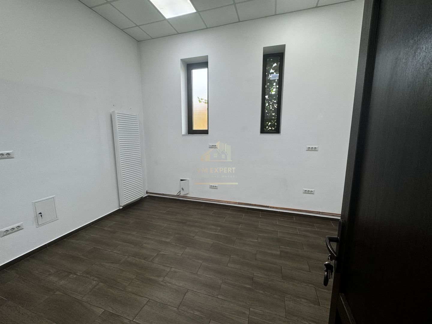 SPATIU COMERCIAL DE INCHIRIAT, 20 MP, ZONA CENTRALA, CAMPULUNG - Poză 9