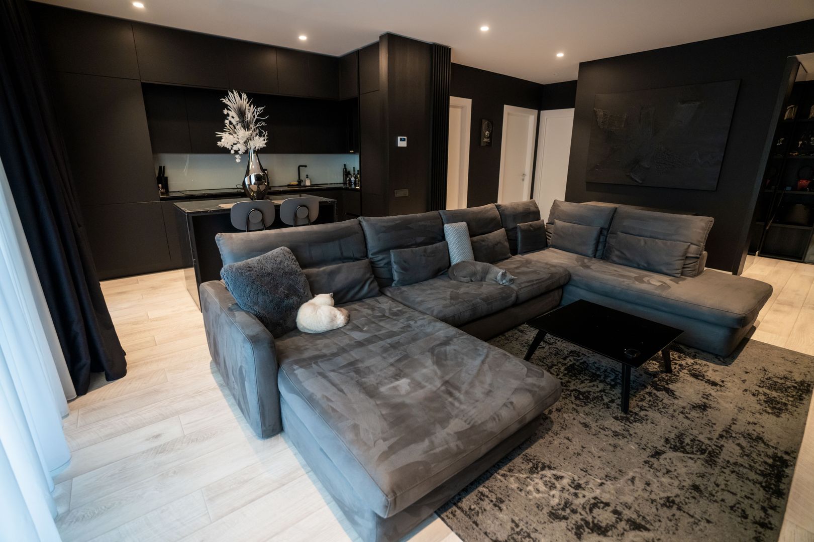 Apartament 3 camere | Mobilat LUX | zona Iancu Nicolae - Poză 1