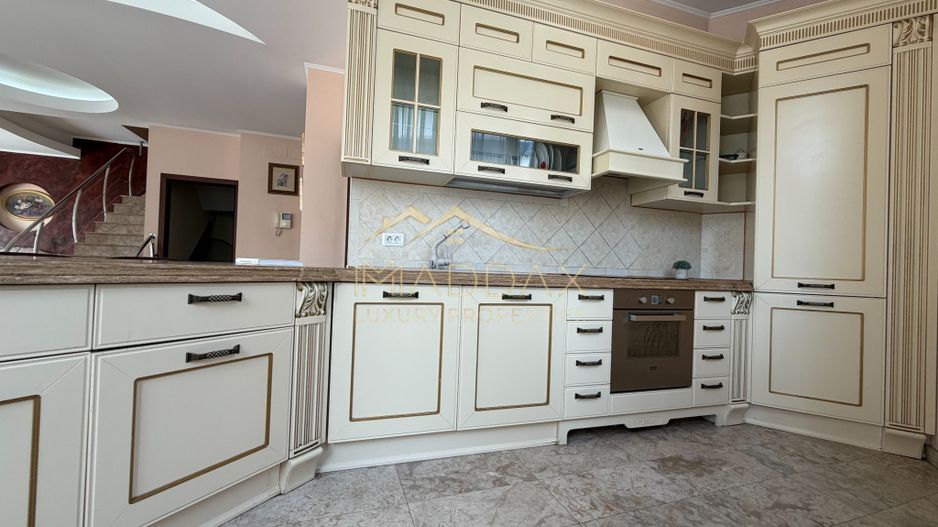 Vila Unica Mobilata *9 camere*300*mp // Pipera - Poză 13
