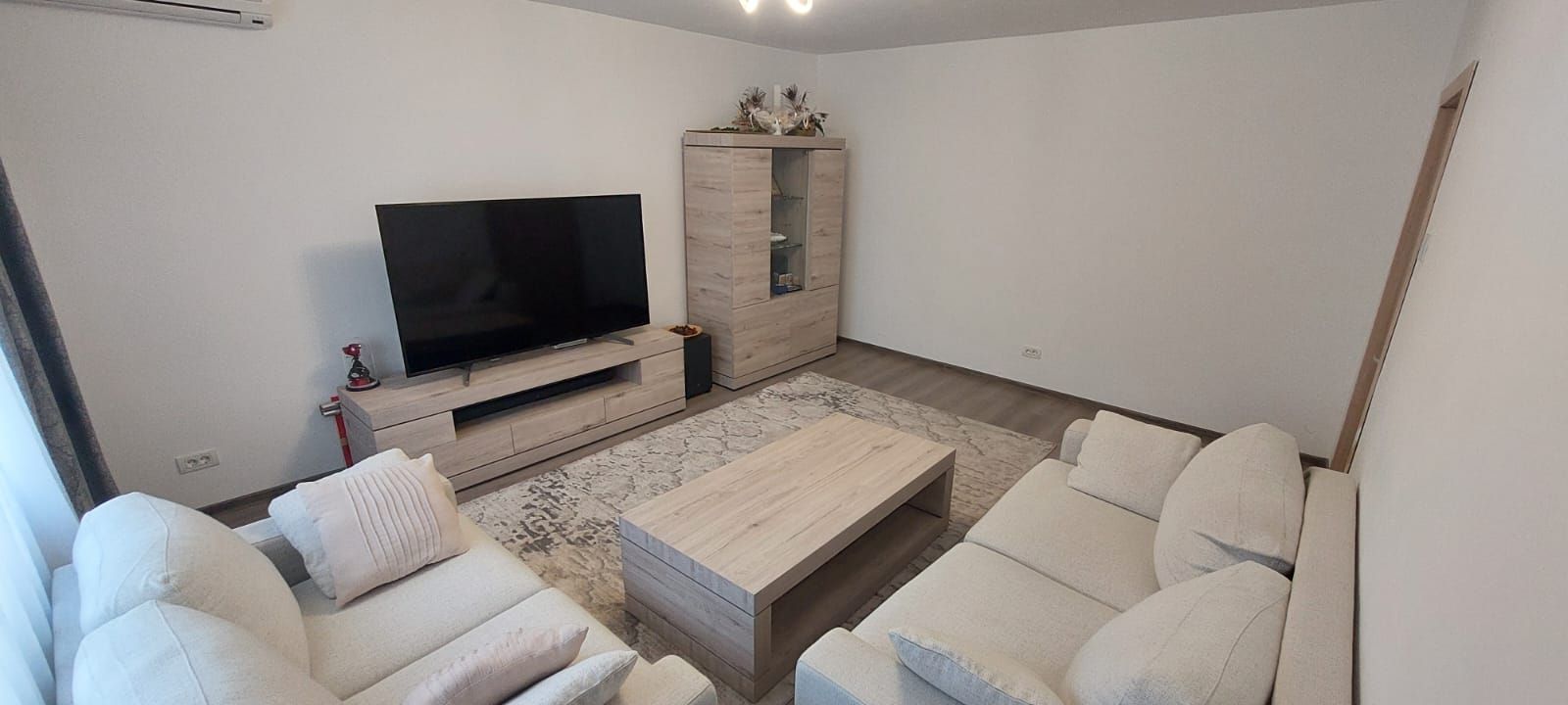 Bd. Unirii, 3 camere, 2 bai, centrala termica, parcare, lux - Poză 16