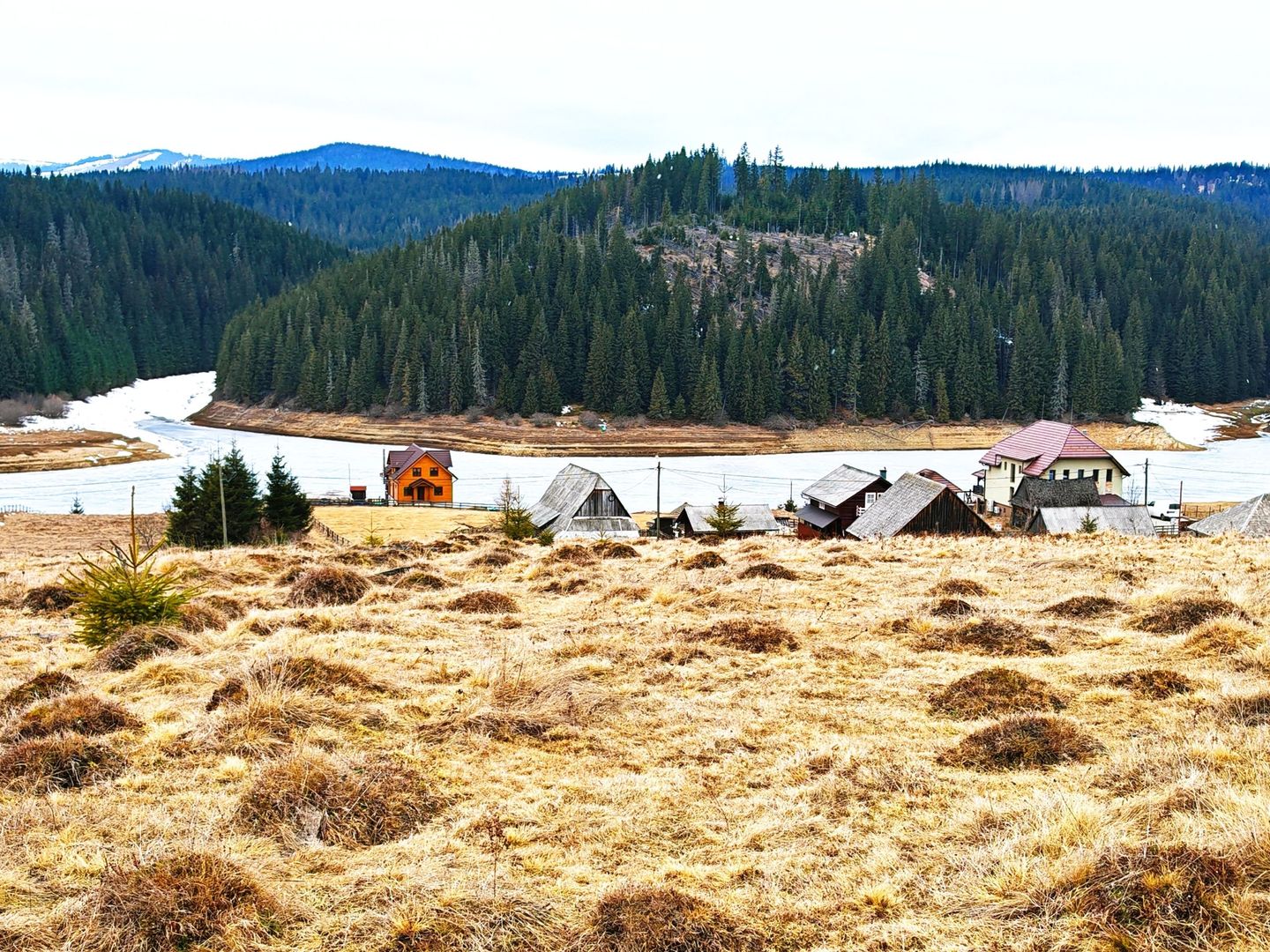 TEREN CU VEDERE LA LAC, 5959 MP Statiunea Turistica Montana BELIS-CLUJ - Poză 1