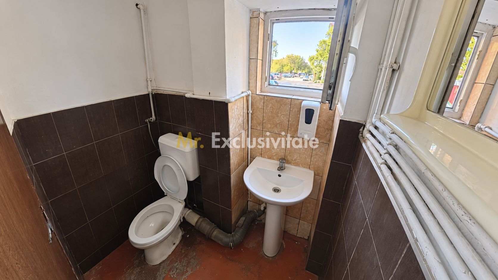 De Vanzare Spațiu  Comercial - Poză 4