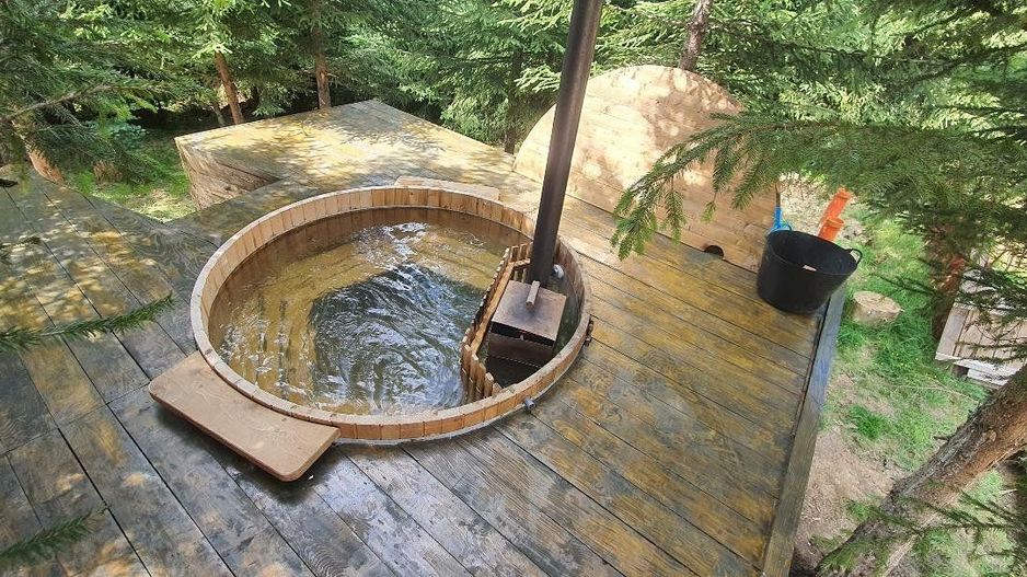 Cabană de vânzare-complet utilată, ideală pentru regim hotelier. - Poză 19