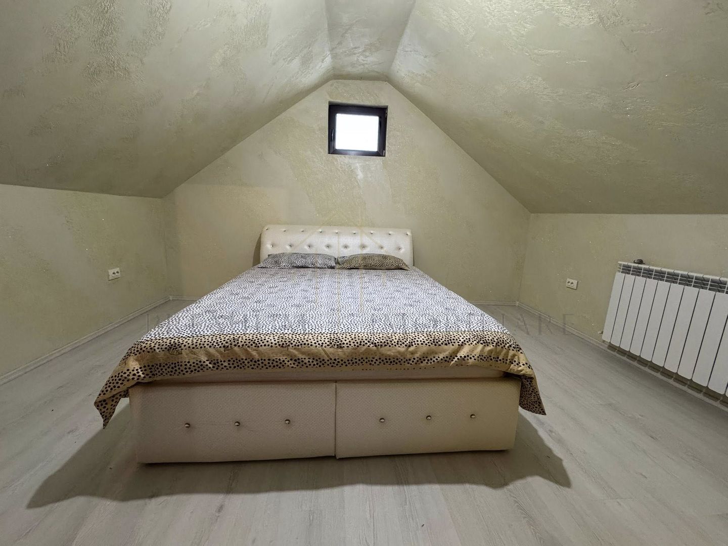 Casa Vila de Vanzare la cheie - Cartier Andrasesti - Poză 12