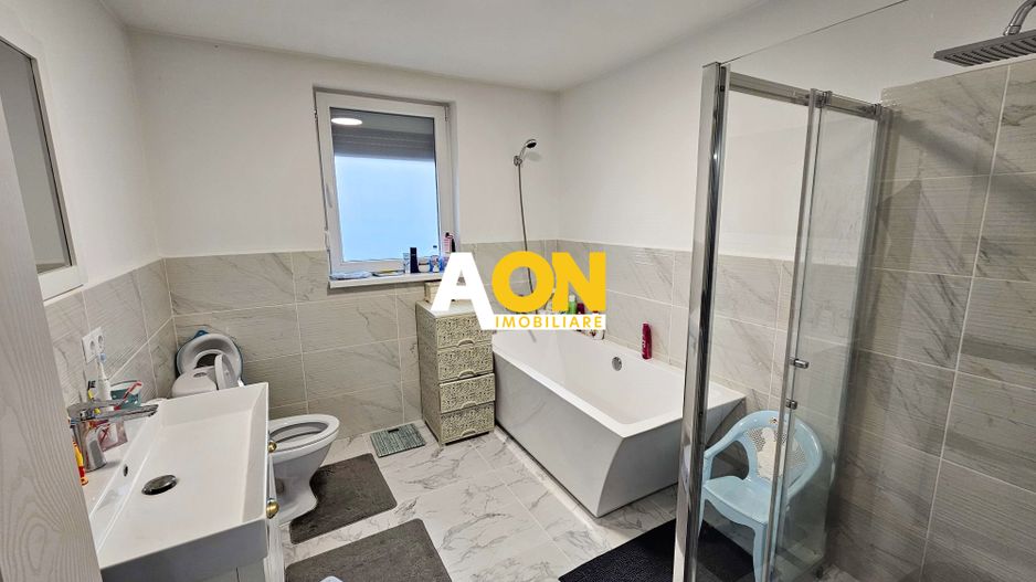 Casa 3 camere, mobilata, utilata, 448 mp teren, Partos - Poză 11
