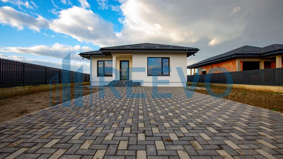 Casă/Vilă nouă de vânzare în Lilieci, Bacău - Poză 11