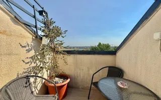 COSMOPOLIS - Apartament cu 2 camere si 2 terase, mobilat si utilat. - Poză 15