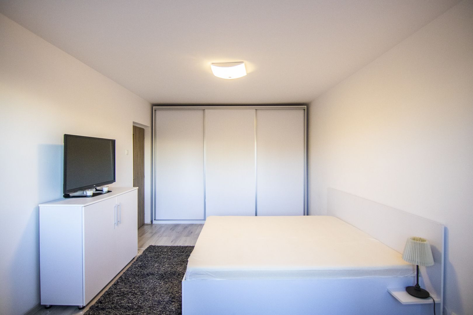 Apartament 3 Camere, Str. Aleea Dealul Măcinului, Valea Ialomitei - Poză 1