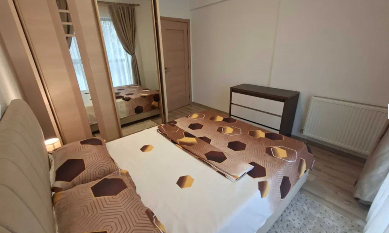 Apartament 2 camere LUX -  bloc nou - centrala proprie - Parcare - Poză 4