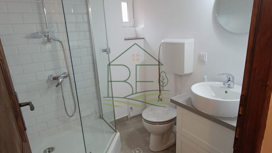 Casă  de închiriat in Centrul Istoric - Poză 12