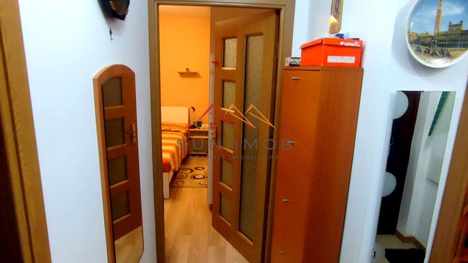 APARTAMENT DE VÂNZARE | 2 CAMERE DECOMANDATE | ETAJ 1 | ZONĂ CENTRALĂ - Poză 3