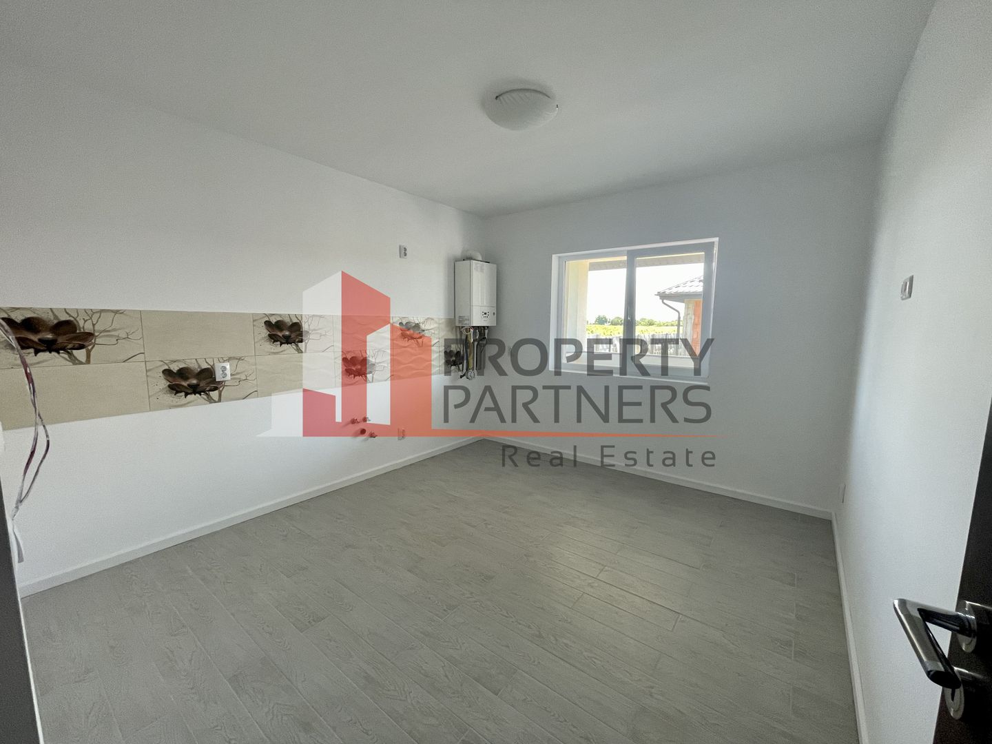 Casa în comuna Sabareni, judetul Giurgiu. - Poză 15