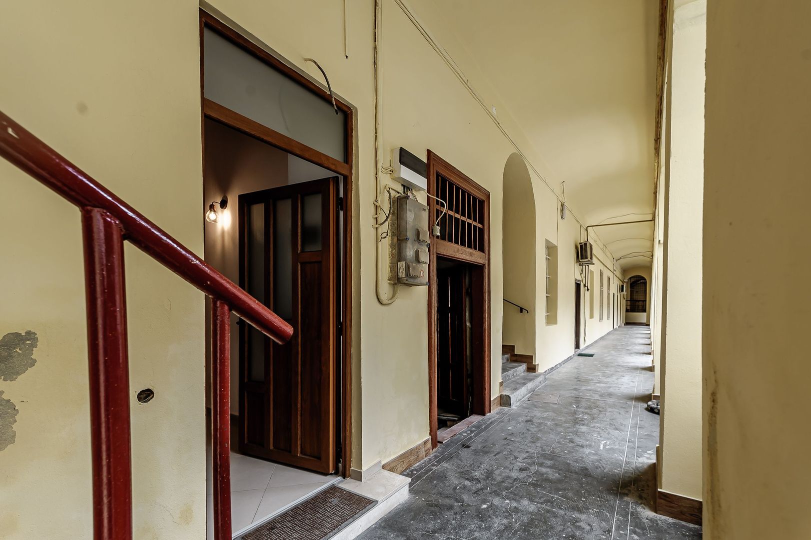 Apartament ultracentral Arad. Pretabil pentru birou. - Poză 8