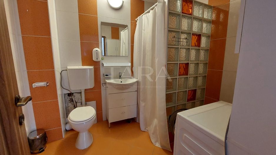 Apartament decomandat cu 2 camere, balcon și parcare, în zona Florilor - Poză 10
