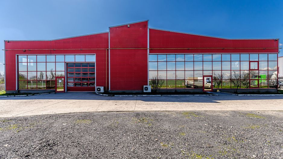 Hală industrială ideală pentru producție sau showroom în Arad 553mp - Poză 1
