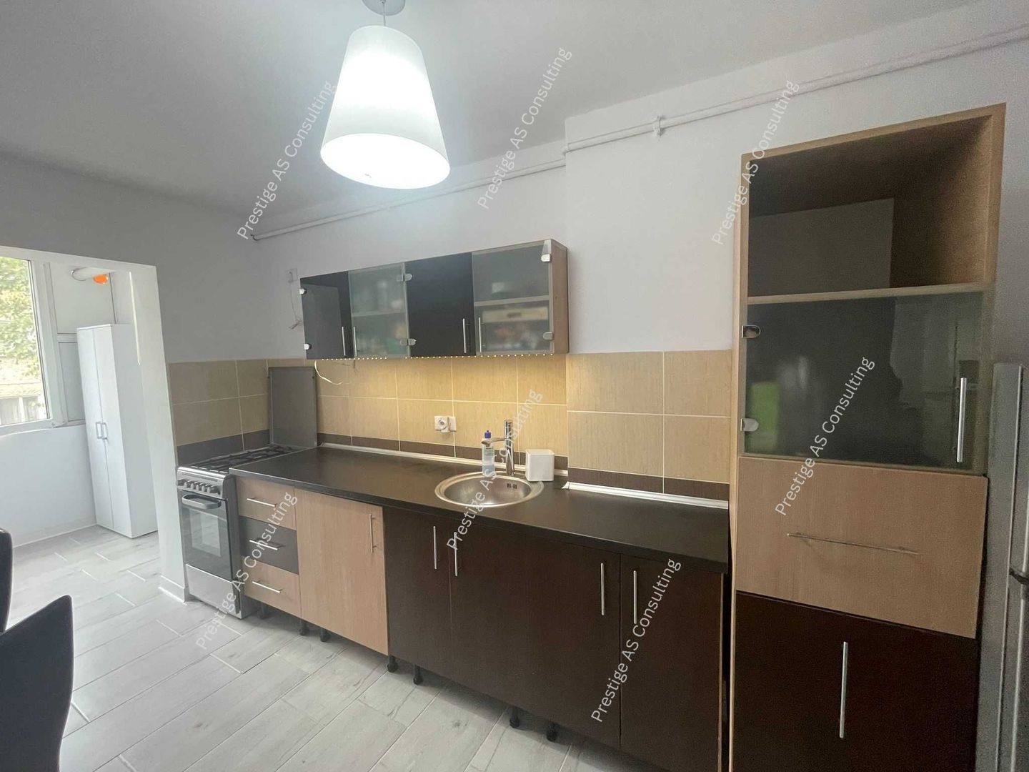 De inchiriat apartament cu 3 Camere 2 Bai | zona Dacia - Poză 3