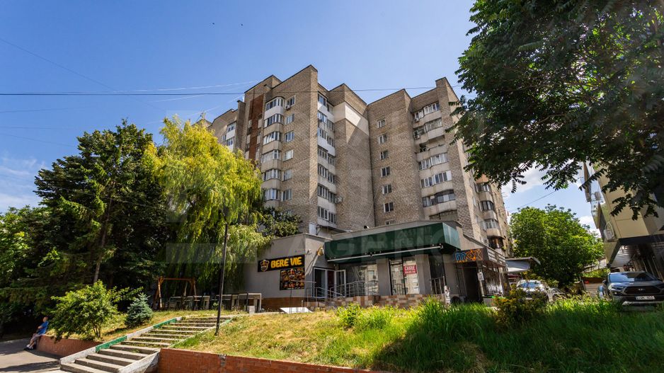 Vânzare, apartament, 4 camere, str. Alba Iulia, Buiucani - Poză 1