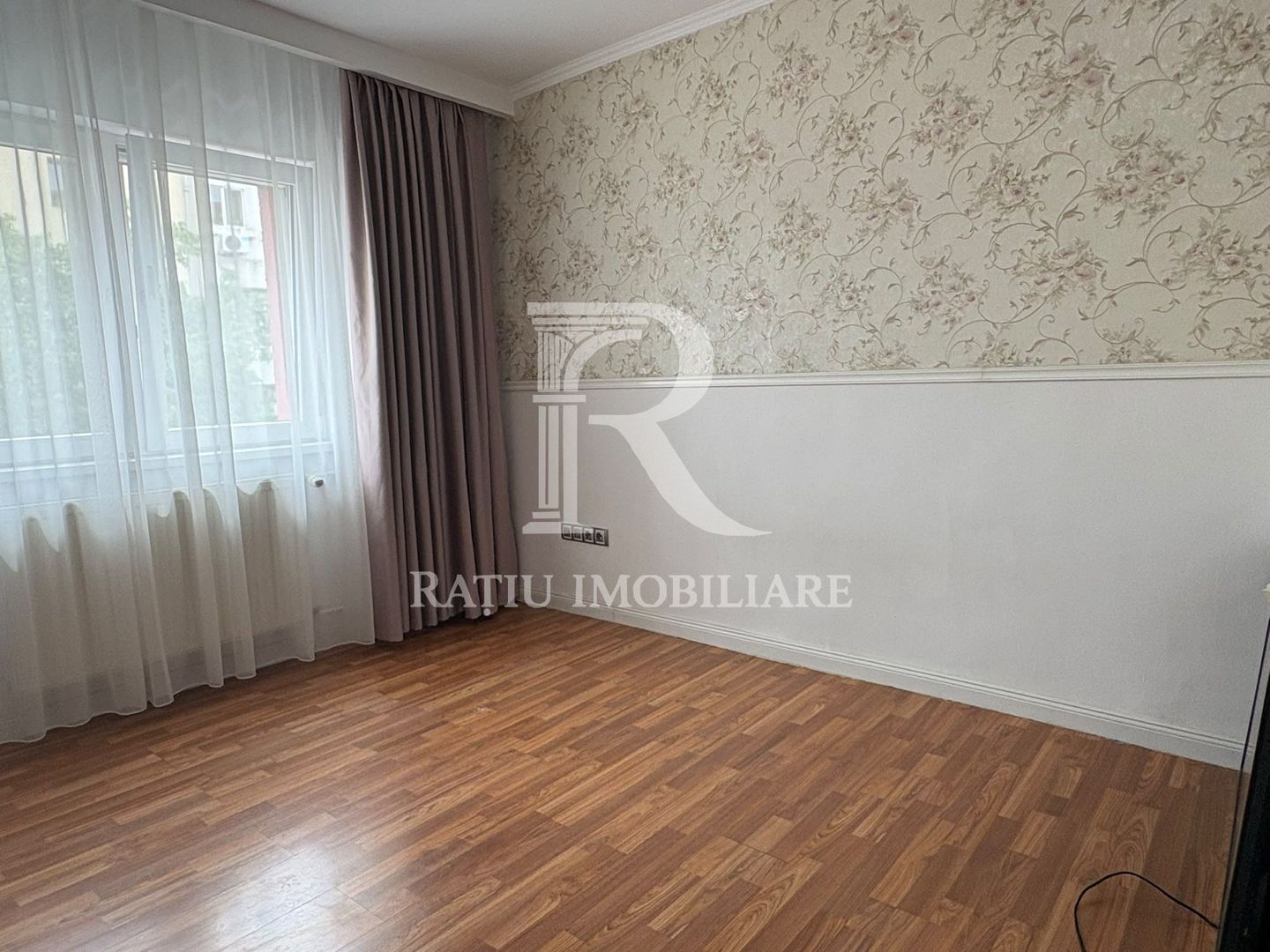 Apartament cu 3 camere | Iosia | Oradea - Poză 13