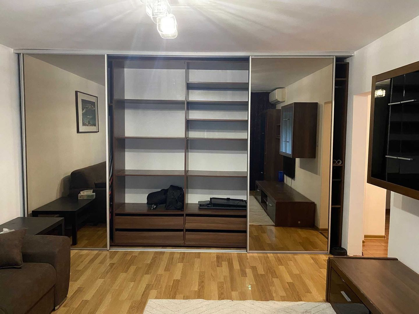 Apartament 3 camere metrou Brancoveanu | Centrala Proprie - Poză 1
