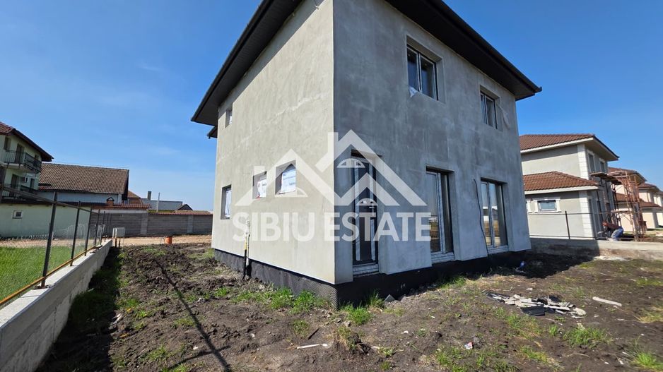 Casa individuala 5 camere ,super pret, Sura Mica ,Sibiu - Poză 8