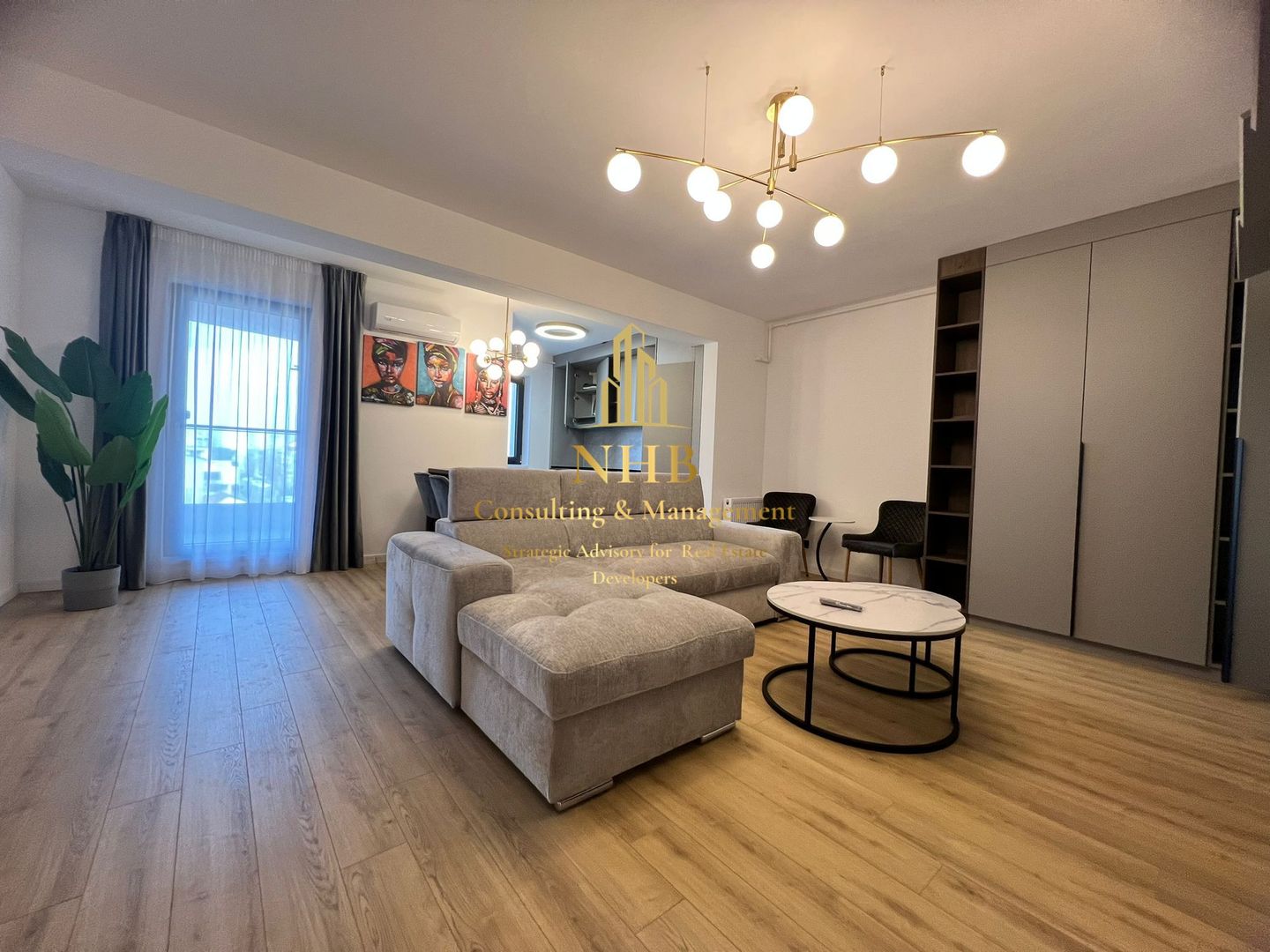 Apartament mobilat si utilat – totul nou, la cheie si parcare - prima inchiriere - Poză 1