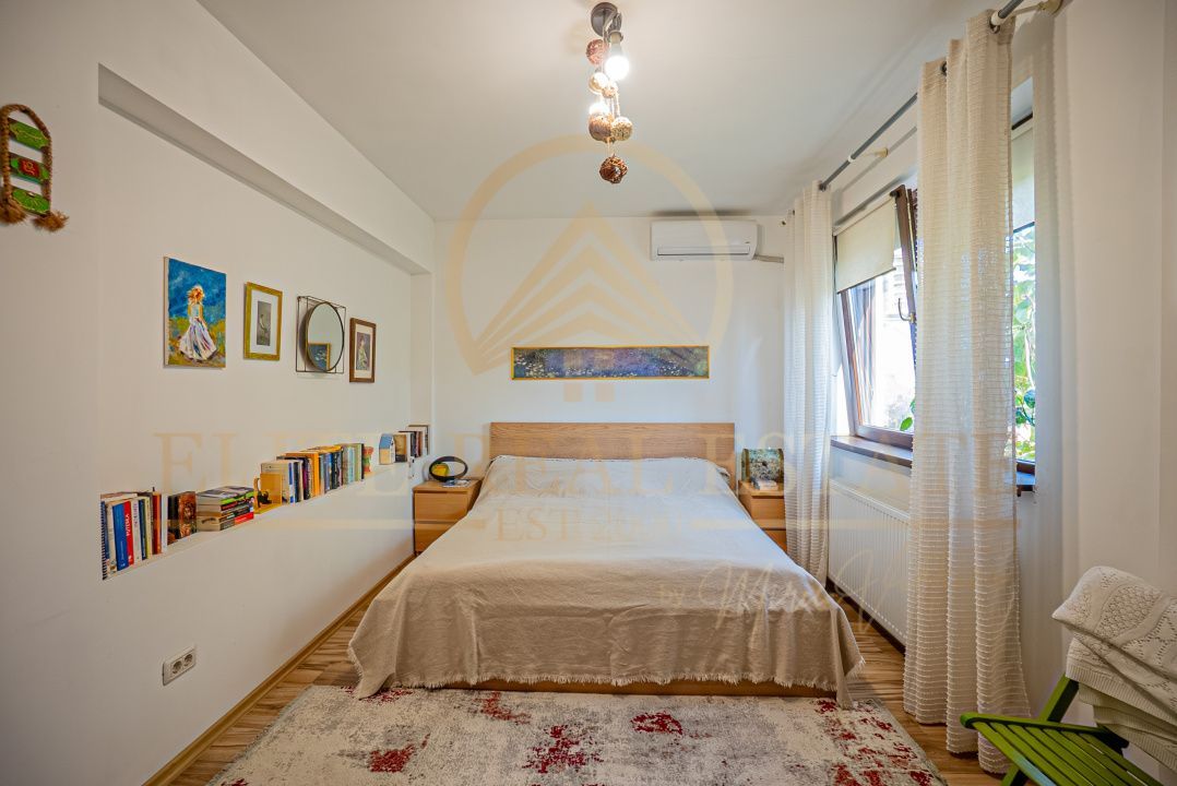 Viluta cocheta cu curte frumoasa in Mamaia Sat! - Poză 15