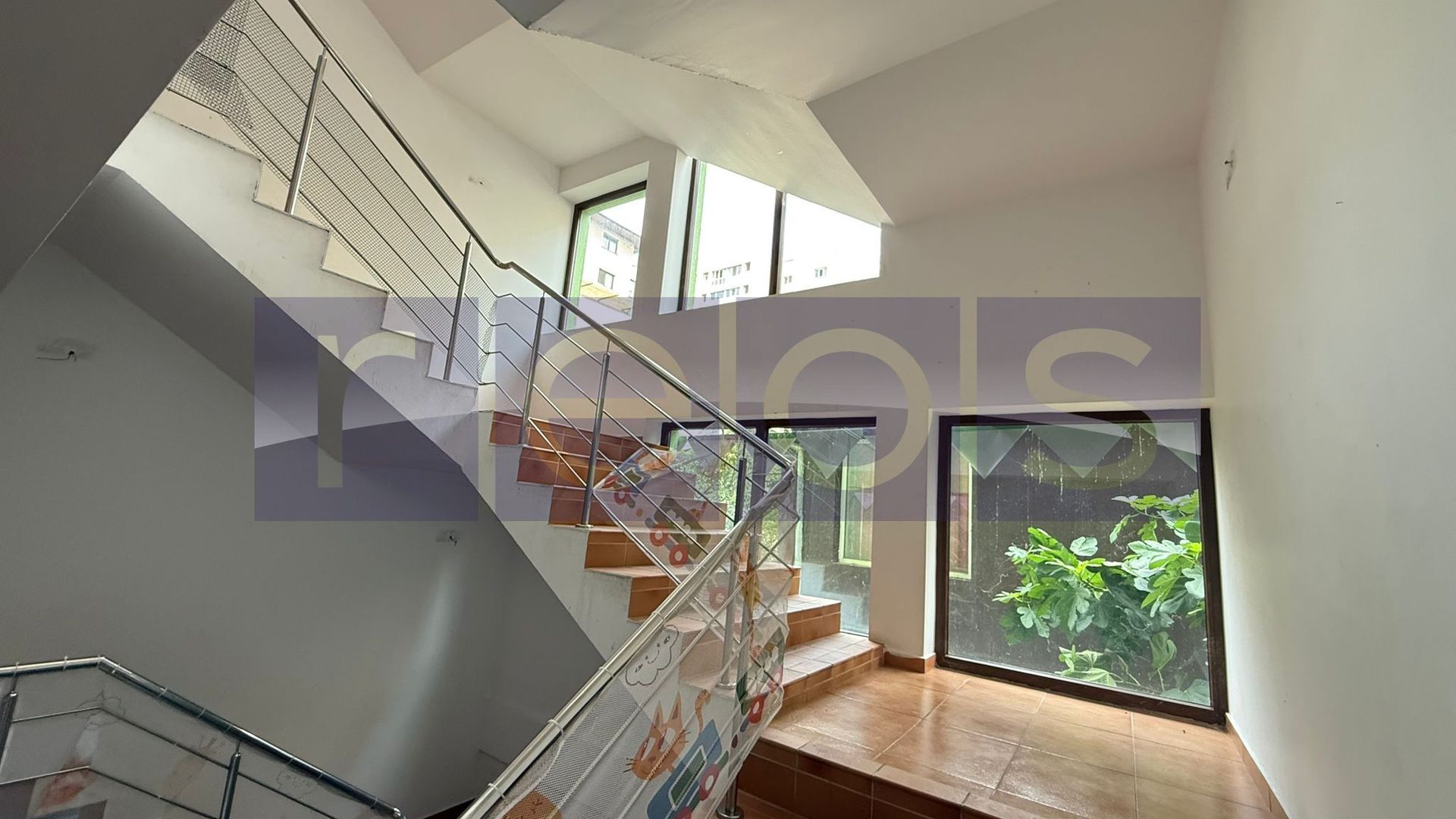 DE ÎNCHIRIAT VILĂ CĂMIN DE BĂTRÂN I AFTERSCHOOL I GARAJ+CURTE I ZONA CENTRALĂ - Poză 3