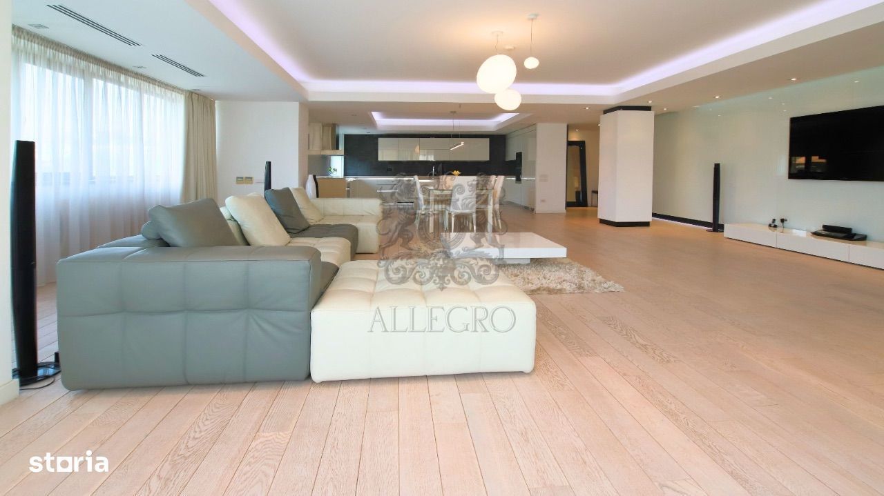 Vanzare | Nordului|  3 Camere | 3 Bai | 230 mp | Terasa | Parcare - Poză 13