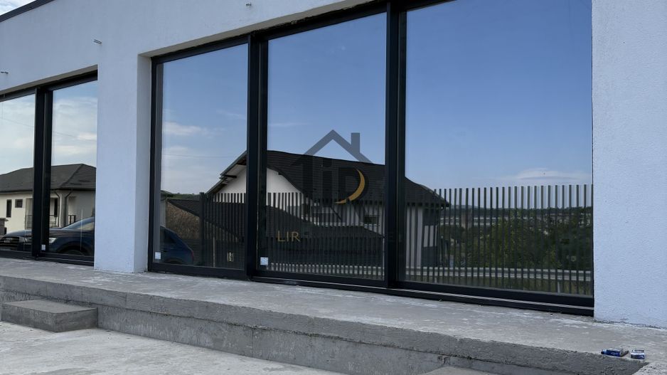 VILĂ superba – STIL MEDITERANEAN CU PRIVELIȘTE LA LAC - Poză 13