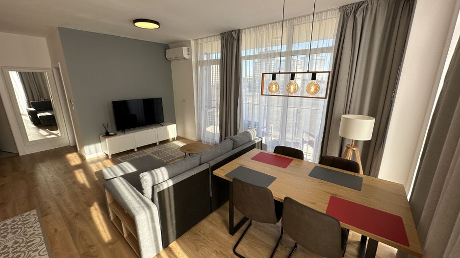 Apartament  3 camere zona Centrala - Poză 1